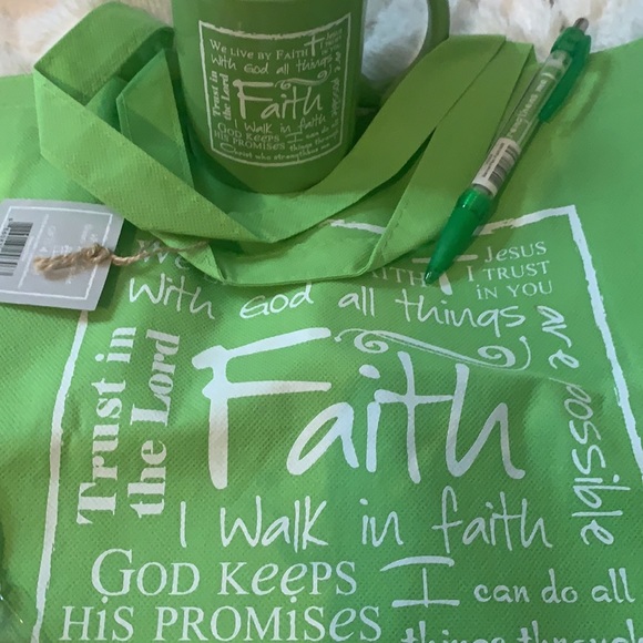 Walk in Faith bag $10 walk in faith cup 12$ - Picture 2 of 2
